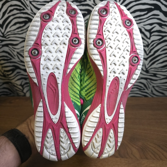AUCRL1 - 0122 - Thrifted Womens Sz. 9 Saucony Lime Green Track Spikes - BLESS24 - Picture 6 of 6